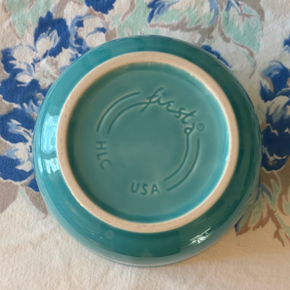 Fiestaware Turquoise Ceramic Bowl - Picture 4 of 4